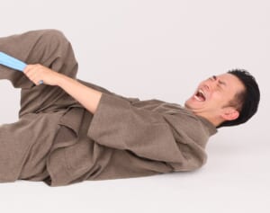 ごぼう先生が動画で解説！「50代からの不調解消体操」【高血圧緩和 太ももぐいぐい体操】｜介護界のアイドル