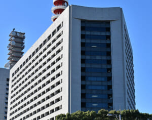 《助けを呼ぶ声も聞こえず…》夫婦が姉を監禁し暴行＆洗脳で数千万円強盗…近隣住民が明かす“逮捕前の異変”