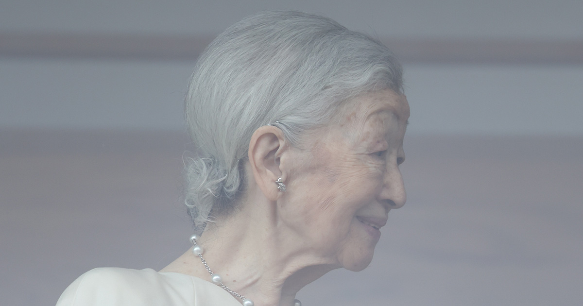 昭和天皇と美智子様の彫像品 写真]「お求めになりたいお気持ちはビンビン伝わってきた」美智子さま