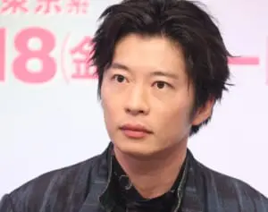 《社長・小栗旬は妻同伴で参加》田中圭　不倫疑惑から8カ月…事務所の忘年会で目撃した「珍しい姿」