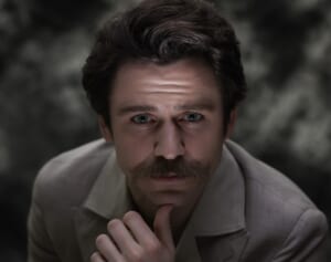 朝ドラ『ばけばけ』ヘブン役俳優が教えてくれた本当にあった怖い話「ベッドの端に長い黒髪の女性が」