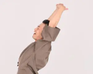 ごぼう先生が動画で解説！「50代からの不調解消体操」【睡眠の質改善 朝のバンザイランジ】｜介護界のアイドル