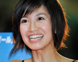 「他に時間を使うべきことがたくさんあります」元グラドル議員　氷点下の“政治活動”に厳しい指摘、“続けるべき”と支持する声も