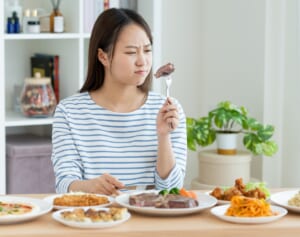 「トーストにはバター？ジャム」医師が考えた“脂肪肝を予防する食生活”クイズ10選