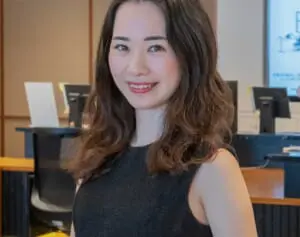 《祖母もインフルエンサー》25歳コンサル女性が衆院選の運動員買収容疑で逮捕…パーティ三昧、高級レストラン通いの「セレブ生活」