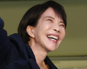 「野党の手柄を横取り」自民広報X　ガソリン暫定税率廃止を「高市内閣の実績」とアピールも寄せられる疑問の声