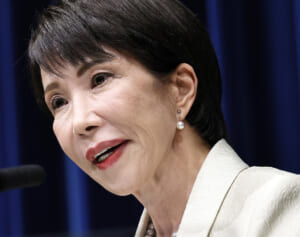 《高市チルドレン》51歳“選挙活動ゼロ”議員は取材拒否、26歳議員は「架空電話」で逃げ…「比例37位＆38位」コンビの試される資質