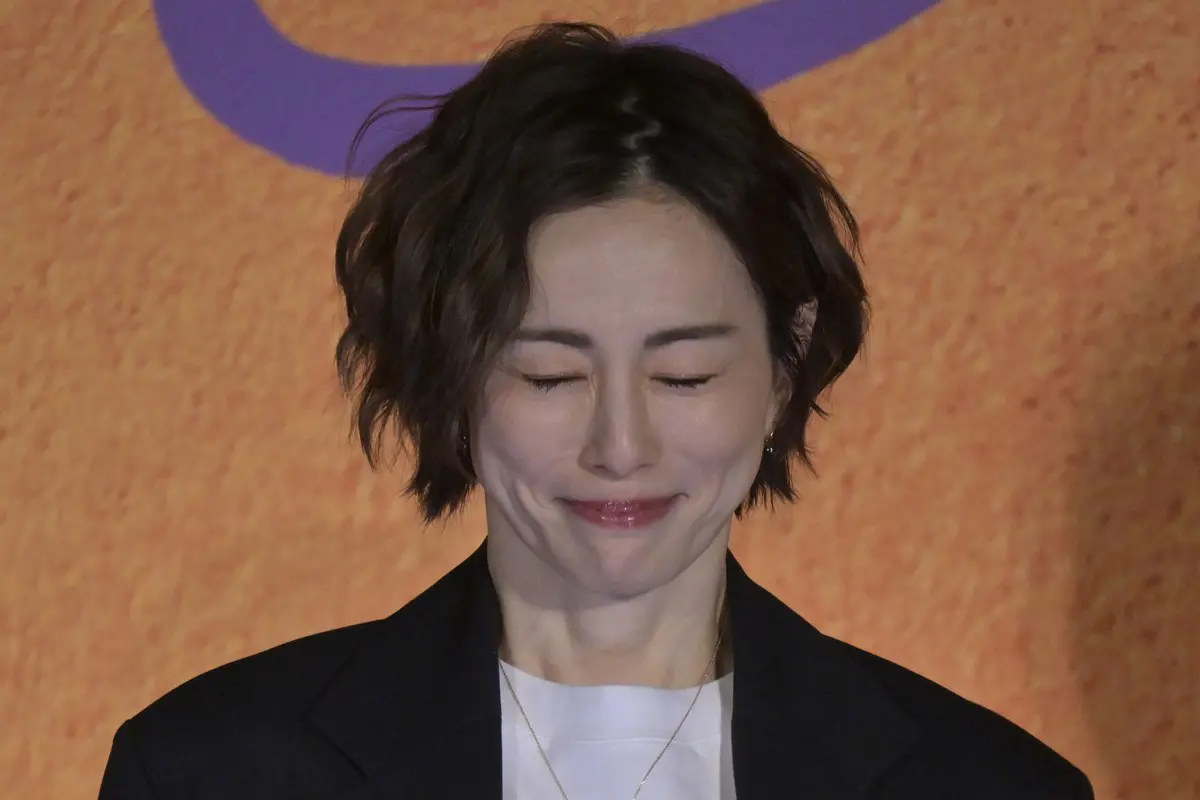 画像・写真14枚目】《自粛中に実家で看護》米倉涼子 麻取のガサ入れ