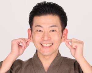 ごぼう先生が動画で解説！「50代からの不調解消体操」【睡眠の質改善 耳ほぐし体操】｜介護界のアイドル