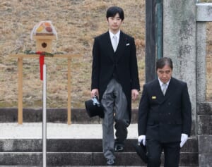 《半年遅れで開催》悠仁さま「成年式お茶会」の出席者数が秋篠宮さまより「200人も少なかったワケ」