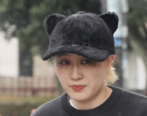 《本日誕生日》丸山桂里奈　7℃の極寒＆小雨が降るなか…仕事と育児の合間に大切そうに持っていた「意外なもの」