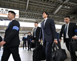 《数百人のファンに囲まれ…》大谷翔平　WBC移動を守るSPが大量出動！警護にかかった「圧倒的な費用」