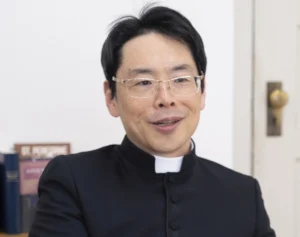 《親族は猛反対》化学メーカーのエリート社員が“生涯結婚も許されない”「日本唯一のエクソシスト」になった理由