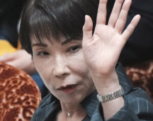 「石油価格はあまり上がらない」高市首相が“頼り”の経済学者は楽観視も原油高騰…ホルムズ海峡封鎖の“正念場”で問われる外交力