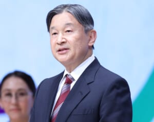 《真冬でも冷水を30杯浴びてから参内》“天皇陛下の理髪師”大場隆吉さんが74歳で急逝…語っていた「お体に刃物をあてる覚悟」