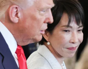 「びっくりしました」高市首相・トランプ大統領会談のSNS報告動画に映り込んだ“元首相”の写真にネット騒然