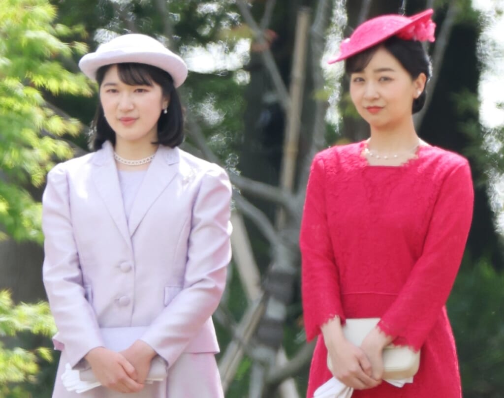 「言葉のチョイスが的確」愛子さま　春の園遊会でりくりゅうとスケート談義！披露された“語彙力”にネット感激