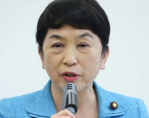 トンデモ編集にツッコミ続出、「皆さんの声を聞かせて」なのにコメ欄封鎖…社民党・福島みずほ党首の会見動画が物議