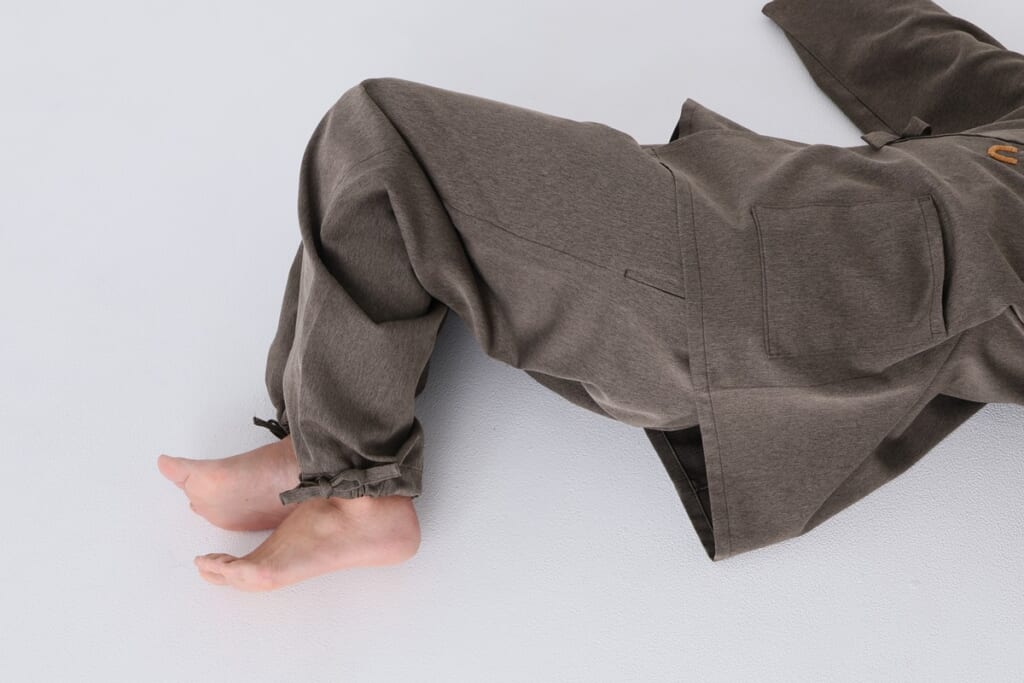 ごぼう先生が動画で解説！「50代からの不調解消体操」【春バテ解消 パタパタひざ倒し】｜介護界のアイドル