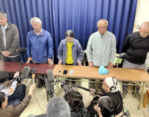 「とにかく遅すぎる」辺野古・転覆船運航の市民団体　事故から2週間超で謝罪文公表に批判続出…腕組み会見から変わらぬ“当事者意識”のなさ