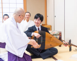 《独特のかけ声も》悠仁さま　貴重な蹴鞠姿が大反響も動画公開はナシ…陰にあった秋篠宮ご夫妻の“苦い思い出”