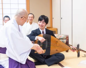 《独特のかけ声も》悠仁さま　貴重な蹴鞠姿が大反響も動画公開はナシ…陰にあった秋篠宮ご夫妻の“苦い思い出”