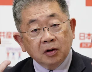 「ふんぞり返ってるのがお詫び？」共産党・小池晃氏　辺野古事故、運航団体の謝罪をフォローも疑問の声…同団体は“腕組み会見”で大ひんしゅく