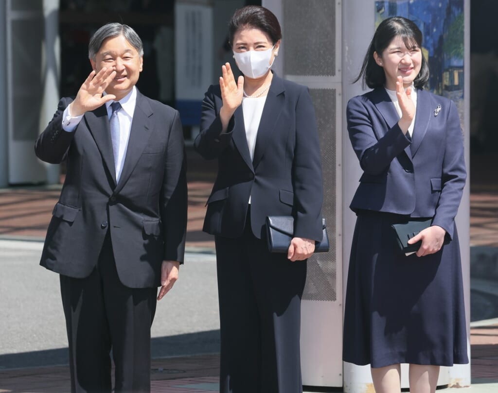 《“10分でも構いません”と手紙が》雅子さま　福島ご訪問で子供たちへの激励に奔走…突き動かす「13年前の少女からの直訴」