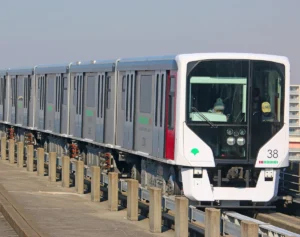 日暮里・舎人ライナー　混雑率1位も3年までずっと赤字…担当者が明かした“380億円”借金返済の「遠い見通し」