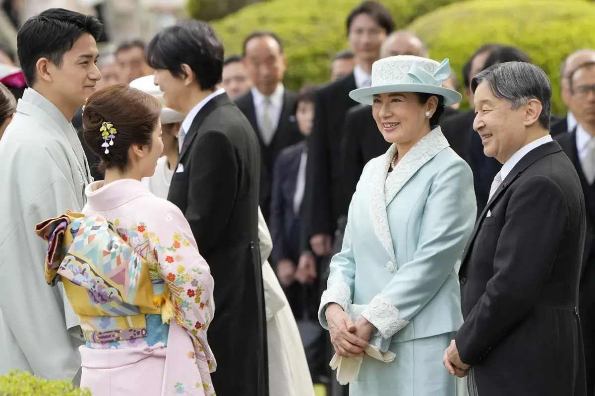 スケートのペアが好きで」と雅子さま》“りくりゅう”園遊会当日朝に