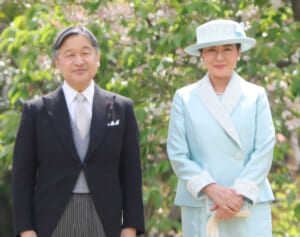 「迅速かつエレガント」雅子さま　園遊会でまさかの“ハプニング”も…咄嗟に見せられた“自然体なお気遣い”にネット感激