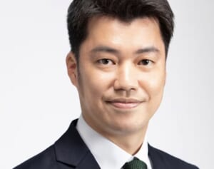 「無理や住まれへん」ネット驚愕…維新議員　“青山“の議員宿舎の写真を公開「もう少しいい部屋に住まして」同情の声も