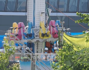 「隙間からパンパンに腫れた腕が…」東京ドームシティ死亡事故　遊具に挟まれた24歳女性作業員の救助に“5時間”もかかった理由