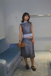 誰に対して何を狙ったファッションなのか」 29歳“朝ドラ”女優も…16万円