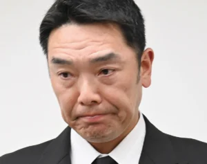 「めちゃめちゃ連絡くる」巨人・阿部監督逮捕でまさかの“とばっちり”を訴えた30歳の超人気“タトゥーミュージシャン“
