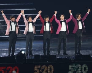 《嵐番記者座談会》ライブで最も下着を着替えるメンバーは？「オフの日も嵐だった」感激した大野智からの“感謝の手紙”