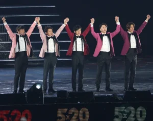 《嵐番記者座談会》ライブで最も下着を着替えるメンバーは？「オフの日も嵐だった」感激した大野智からの“感謝の手紙”