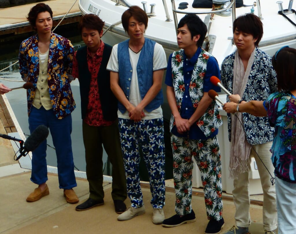 《嵐ラストライブ》デビュー当初の会見“異変”、プライベートジェットで席替え……芸能リポーター・駒井千佳子さんが選ぶ「嵐呼ぶ10大事件簿」