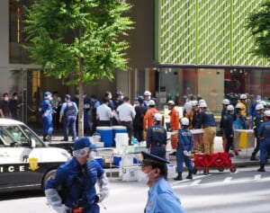 「サリンじゃないか」銀座“催涙スプレー”噴射で25人被害の大騒動…現場店員の緊迫証言とは