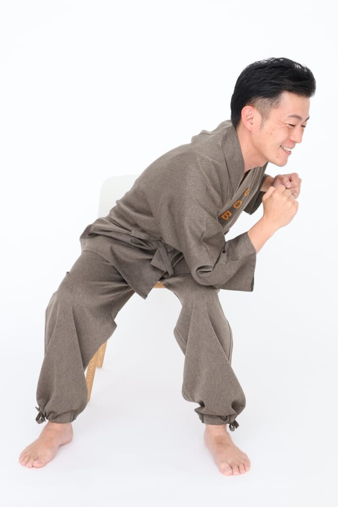 ごぼう先生が動画で解説！「50代からの不調解消体操」【暑熱順化に朝からピンシャキ！体操】｜介護界のアイドル