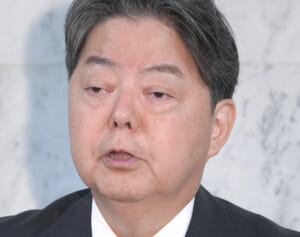 「“オールドメディア”ではなく…」議員ら爆笑　林芳正総務大臣が命名したテレビや新聞の新たな“呼称”