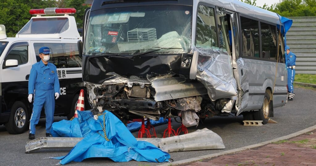 「しょっちゅう事故が起こる場所」磐越道マイクロバス事故で高校生死亡　地元民も危惧していた“魔のカーブ”
