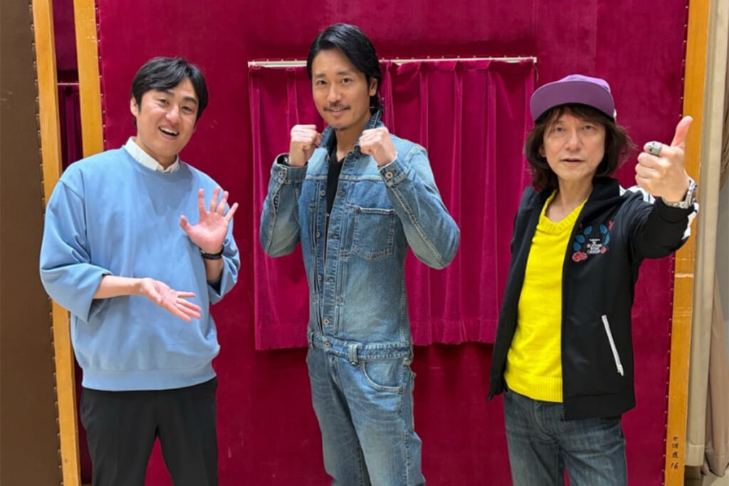 「随分変わった」妻は中越典子の元戦隊ヒーロー俳優（47）　金アクセ＆日焼け髭ヅラの“ワイルド外見”に変貌でネット衝撃