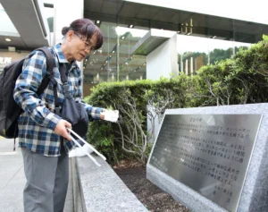 「あの日以来、乗ることができません」シンドラー社製エレベーター事故で16歳長男を失ってから20年…階段を上り続ける74歳母の“消えぬ問い”