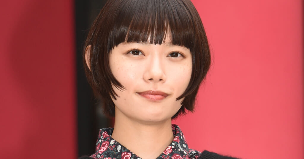 秘蔵写真】三浦春馬さん一周忌…読者2500人が寄せた言葉 | 女性自身