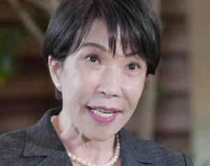 《高市首相を「嘘の経歴でテレビにまで出れる人」と批判》芥川賞作家「所詮は絵空事」世間の総理大臣への期待に“冷や水”投稿