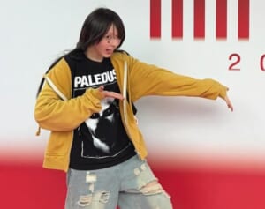 《超有名人元夫婦の娘？》大型音楽賞に登場の“謎の美少女”に騒然…ネットで“似てる”と指摘される「正体」