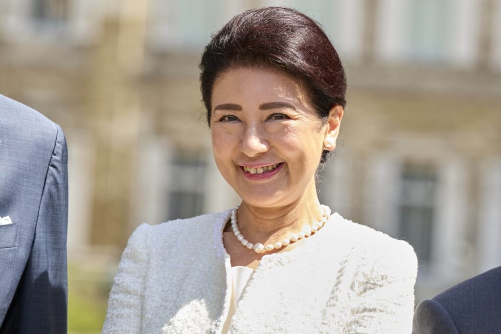 「新婚当初のような輝く笑顔」雅子さま 24年ぶり歴訪完遂で取り戻した自信!随行した主治医も“出番ナシ”