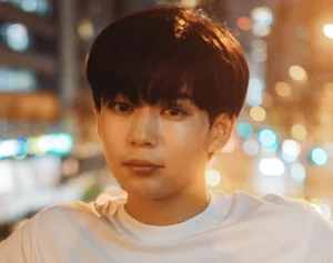 「覇気がない」なにわ・長尾謙杜　元E-girlsと熱愛報道翌日の音楽番組で指摘された“表情の異変”