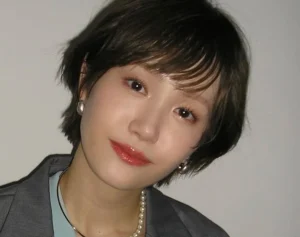 《退所めぐりドロ沼騒動》尾碕真花　アイドルデビューが不発、セクシー女優役で体当たり演技…事務所が反発の裏にあった“波乱万丈の下積み生活”